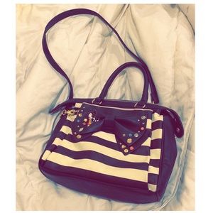 Betsy Johnson Striped Bow Purse ✨cat pin included✨